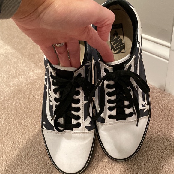 VANS OLD SKOOL CUSTOM MADE SHOE Size 9.5 - Picture 8 of 17